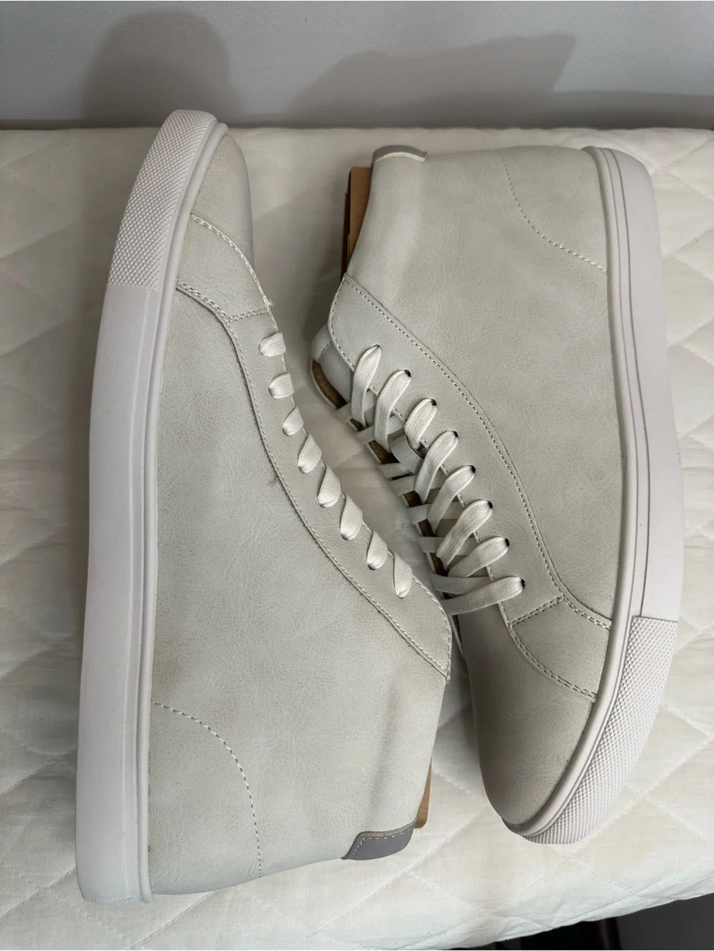 Unlisted by Kenneth Cole classic sleek